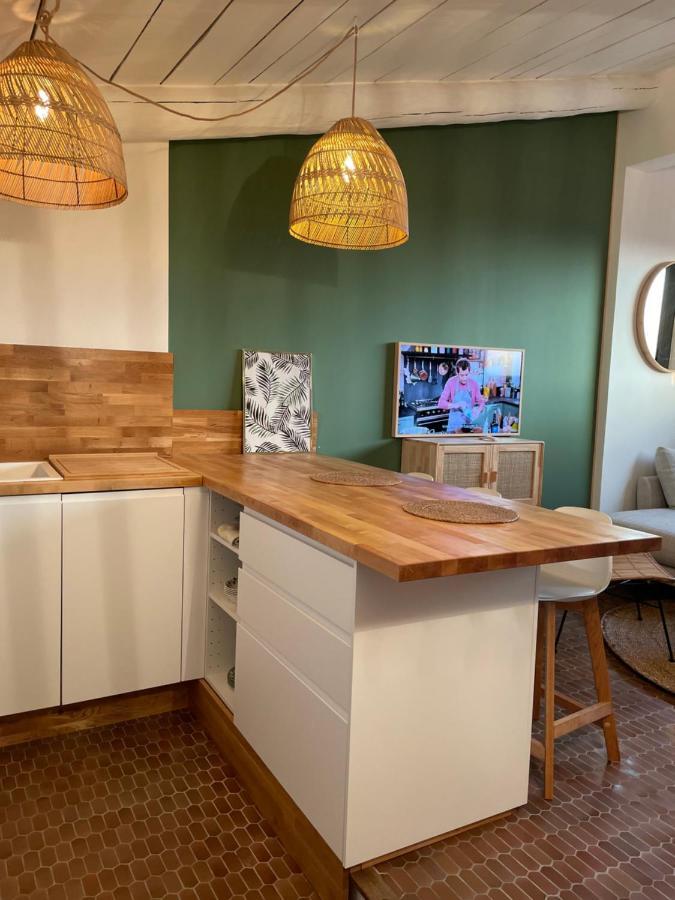 Sous Les Toits De St Tropez Apartment Сен Тропе Екстериор снимка